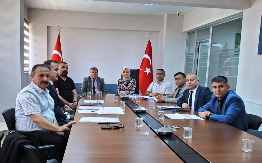 Seydişehir’de Ortaöğretim Okul Müdürleri YKS Değerlendirme Toplantısında Buluştu