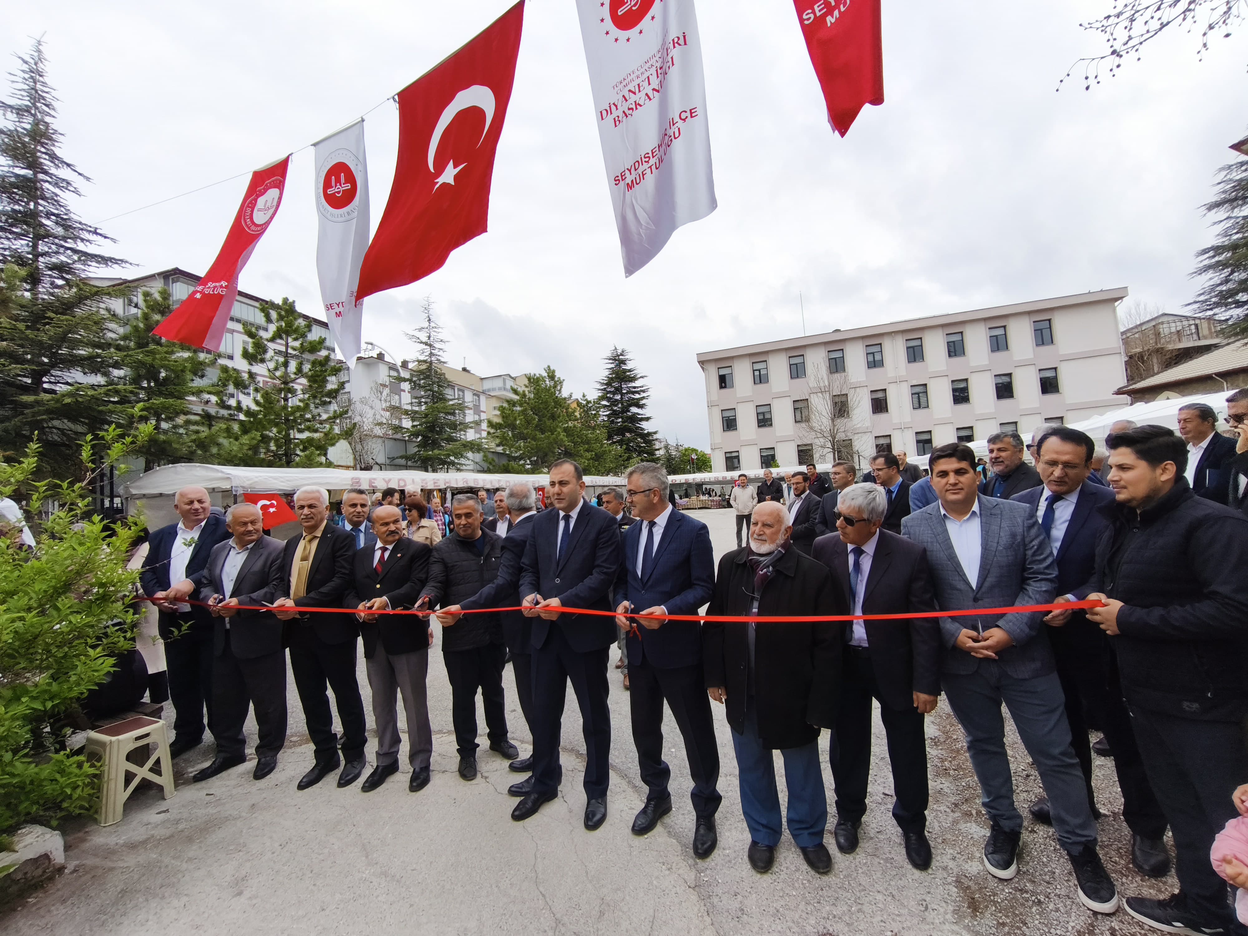 Seydişehir’de Yatılı Kız Hafızlık Kur’an Kursu Binası İçin Kermes Düzenlendi