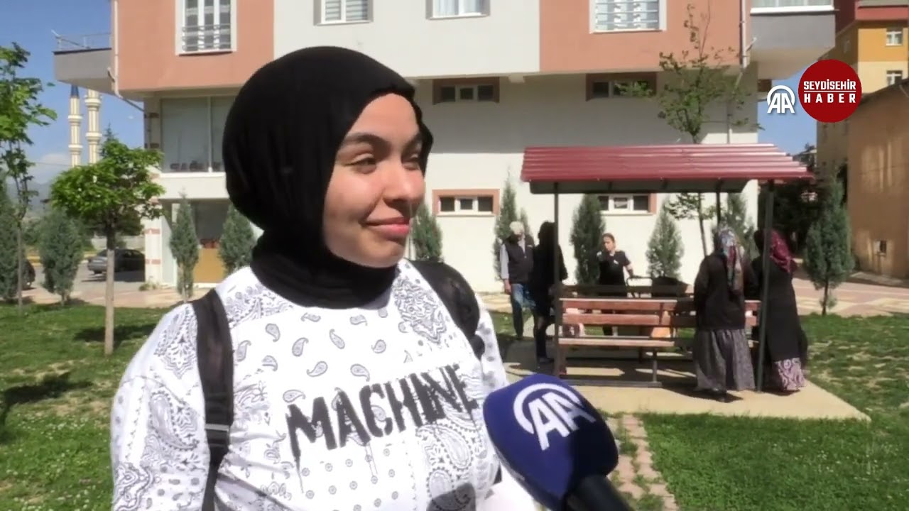 Seydişehir'de Sahipsiz köpeklerin saldırısına uğrayan 17 yaşındaki genç kız okula annesiyle gitmeye başladı