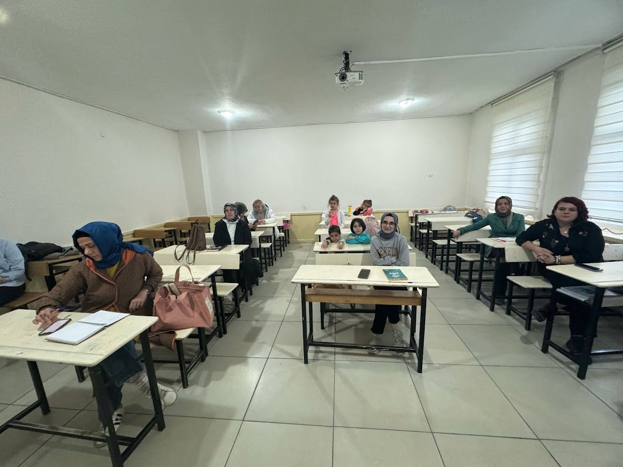 Seydişehir Halk Eğitimi Merkezi’nde "Aile Okulu" Kursları Yoğun İlgi Görüyor