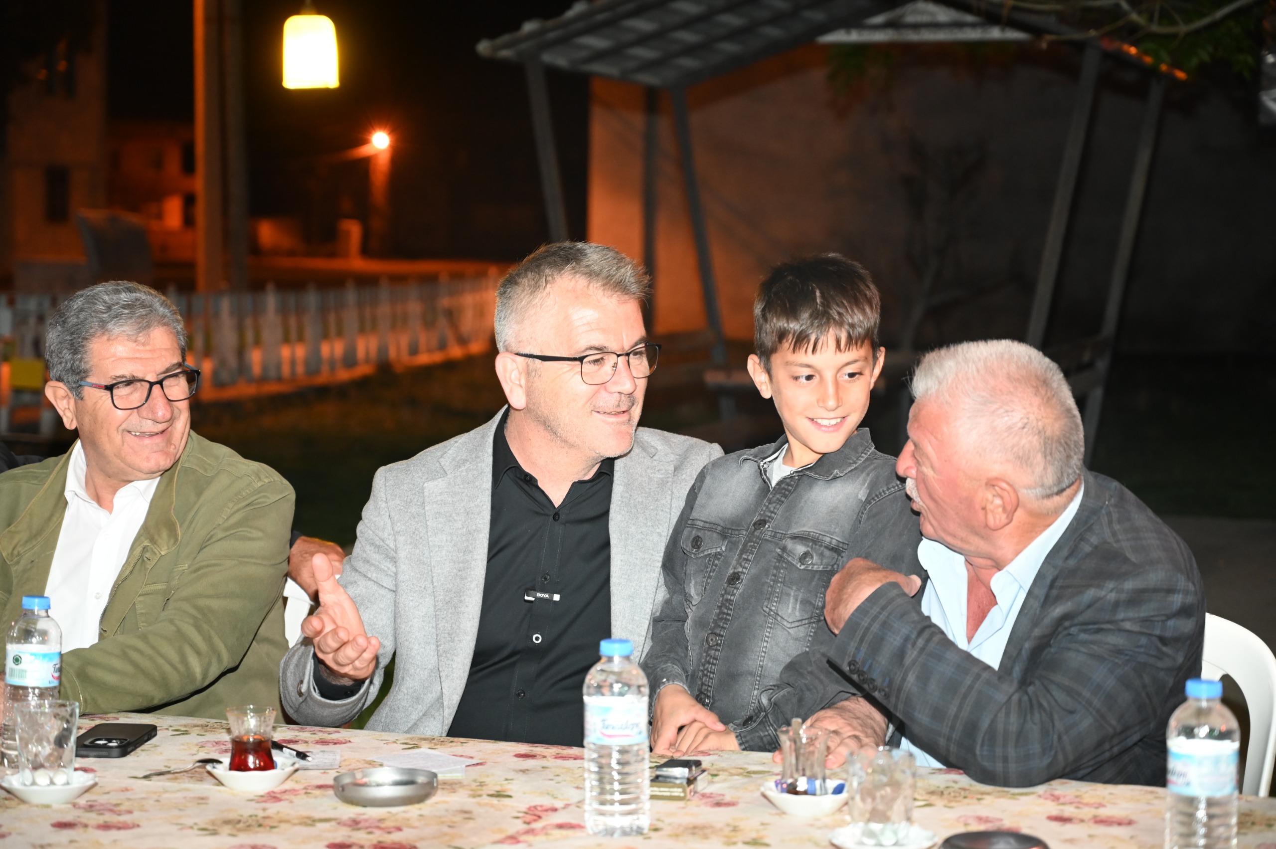 BAŞKAN USTAOĞLU KESECİK MAHALLE SAKİNLERİ İLE BİRARADA