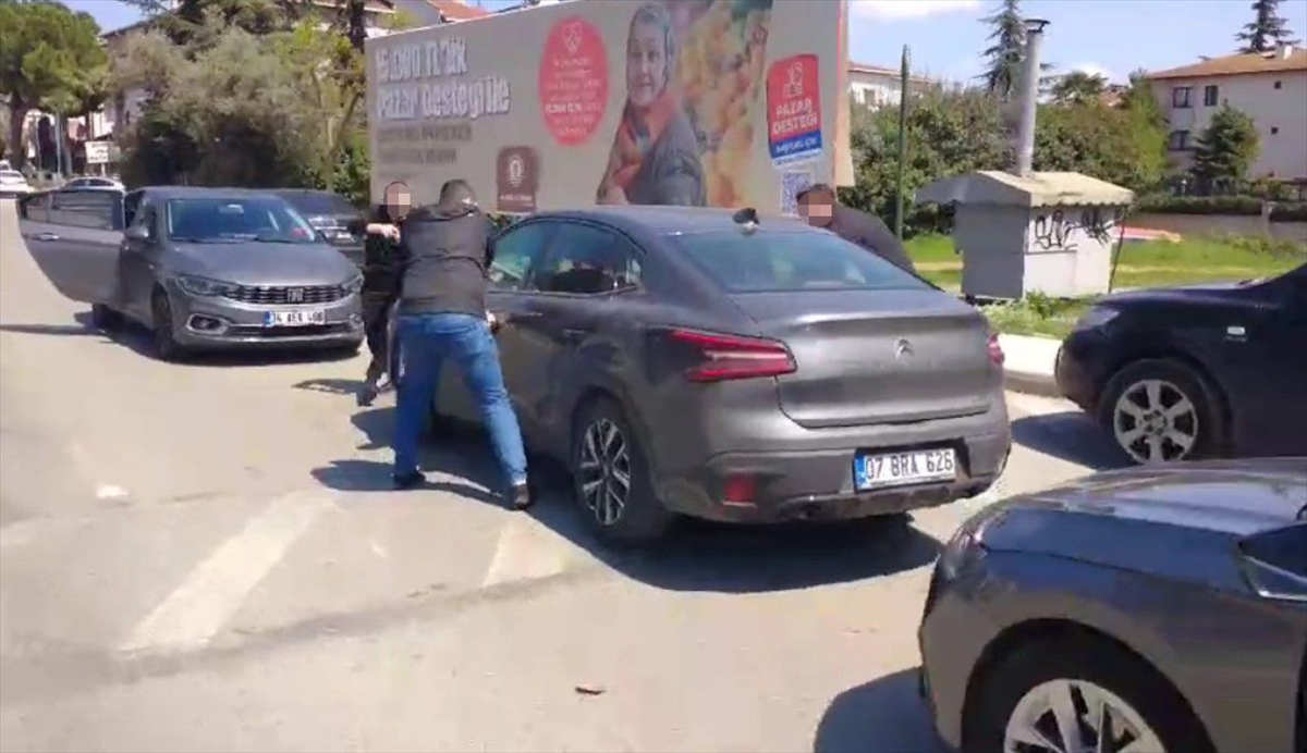 MİT'ten, "sahte baz istasyonu" kuran siber casusluk ağına operasyon