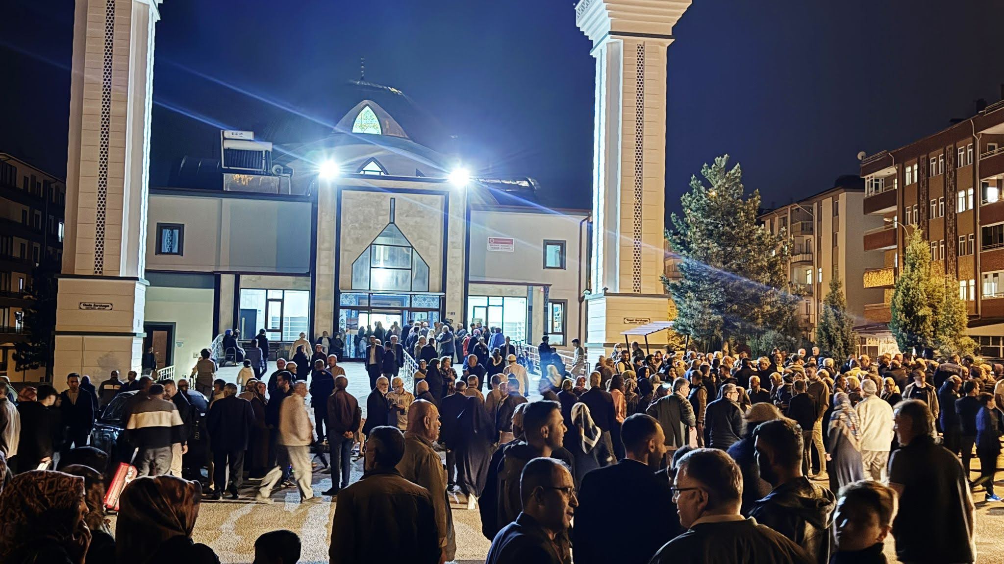 Seydişehir'den İlk Hacı Kafilesi Dualarla Uğurlandı