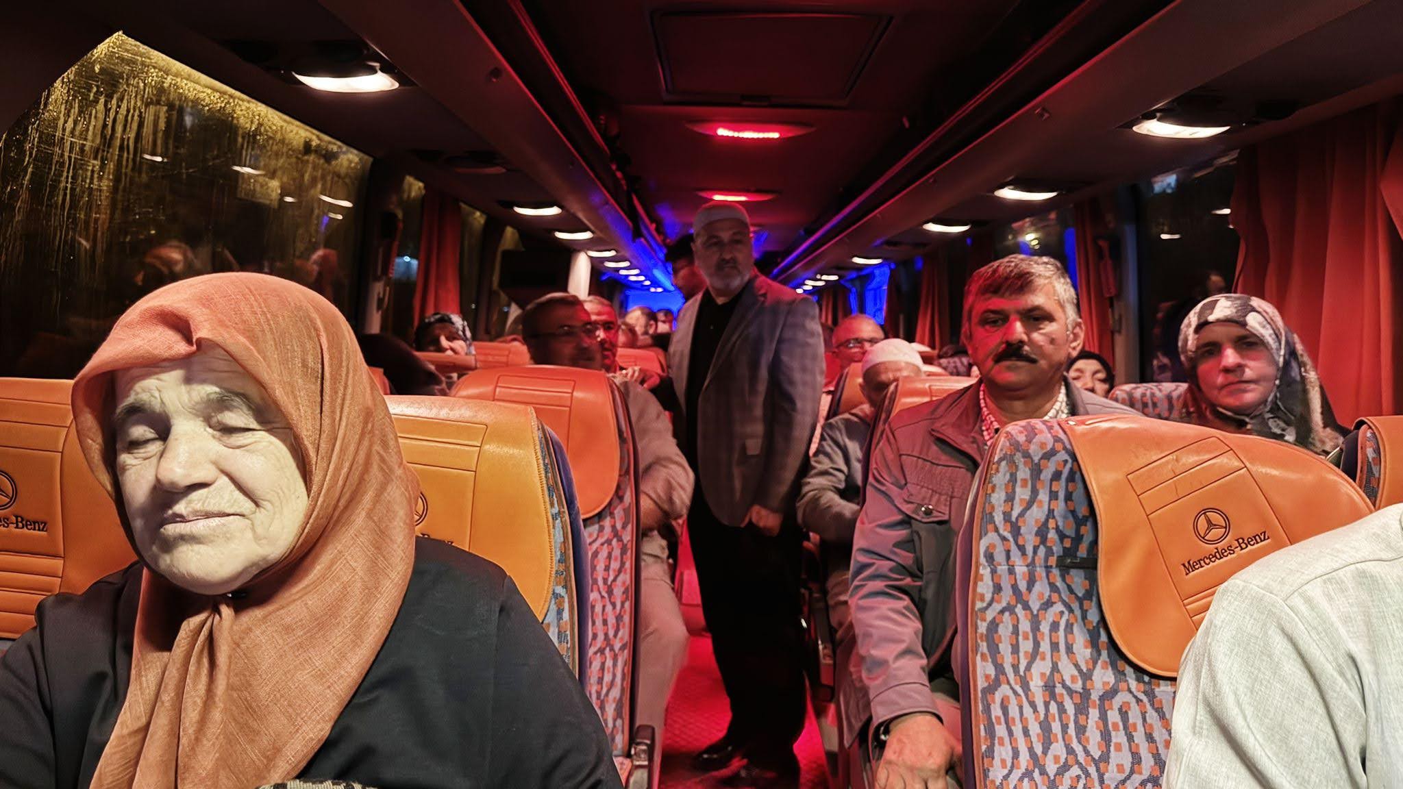Seydişehir'den İlk Hacı Kafilesi Dualarla Uğurlandı