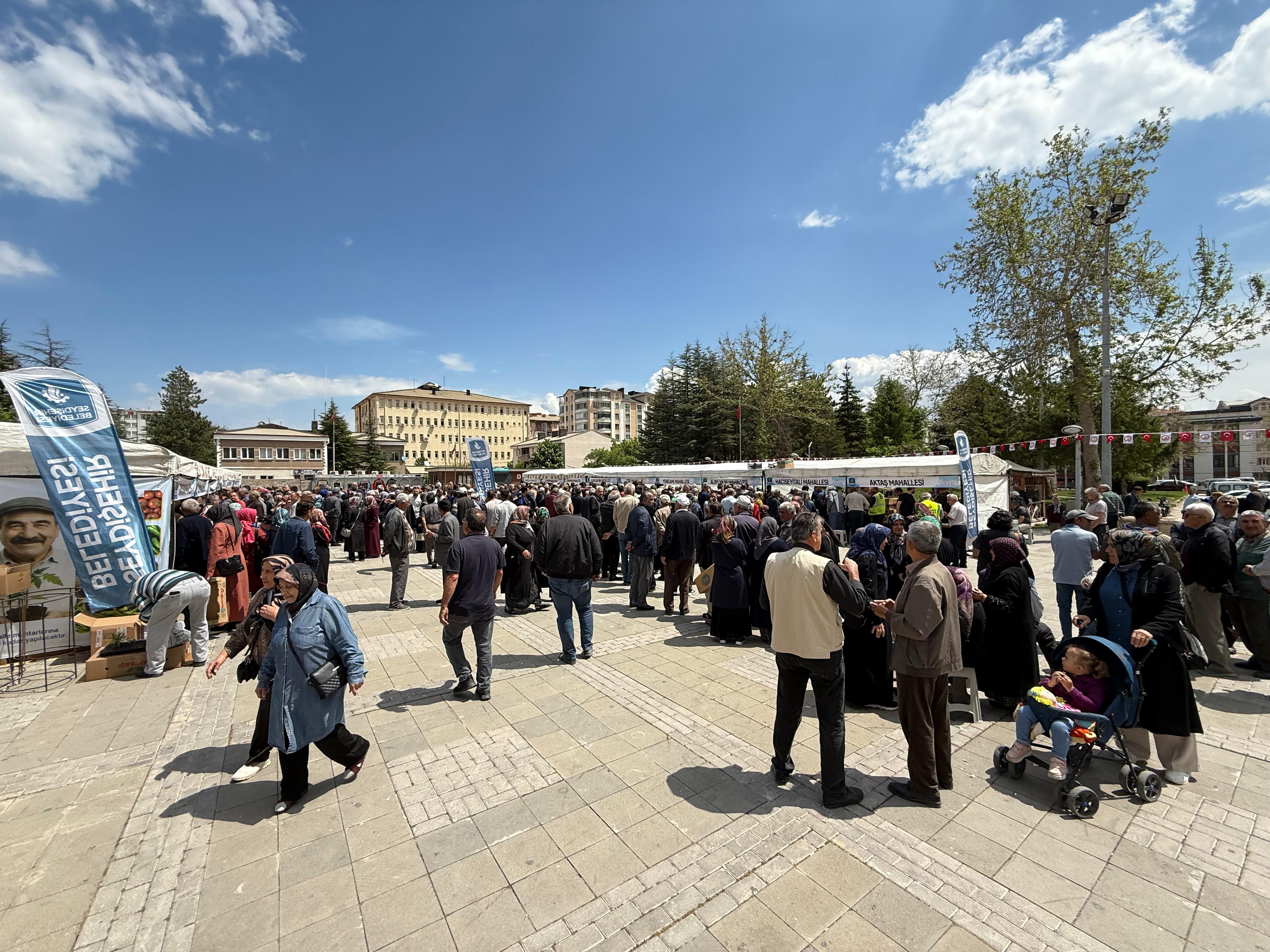 Seydişehir Belediyesinden Çiftçilere %75 Hibeli Ata Tohumundan Fide dağıtımı  başladı