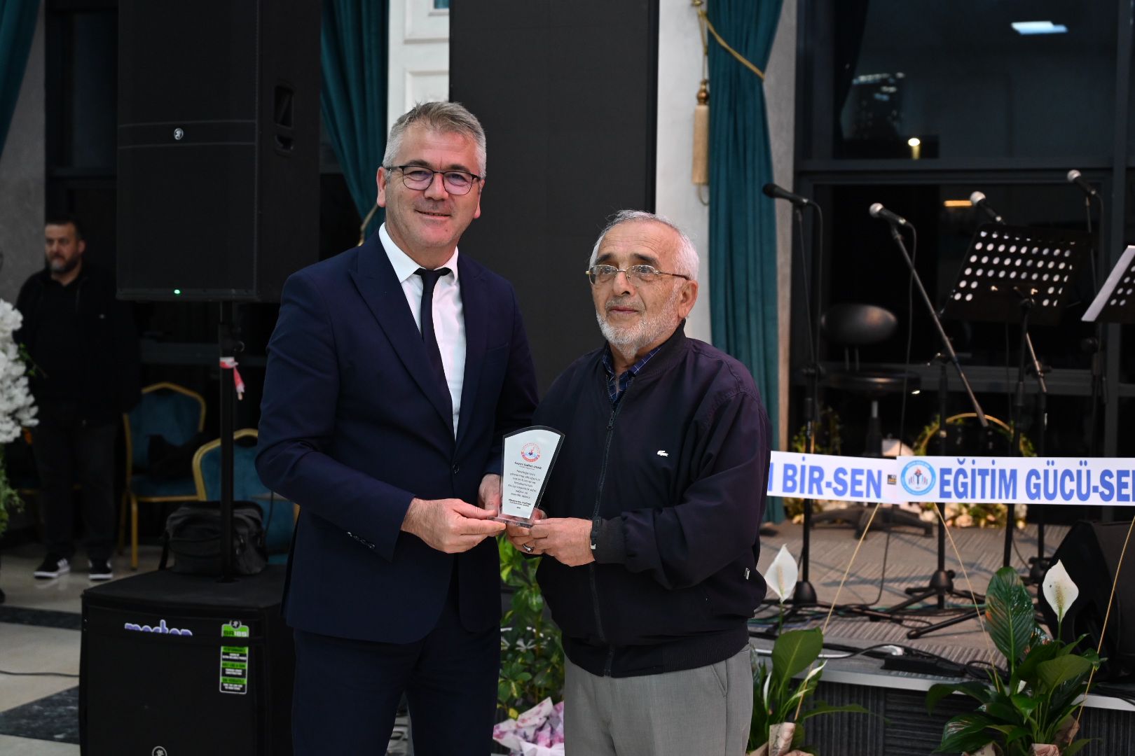 Seydişehir'de Emekli Öğretmenlerimize Vefa Gecesi