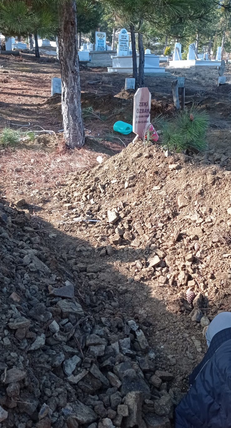 "Konya'da Şüpheli Yangın: 5 Aydır Aydınlatılamayan Ölümler ve Ailenin Adalet Mücadelesi"