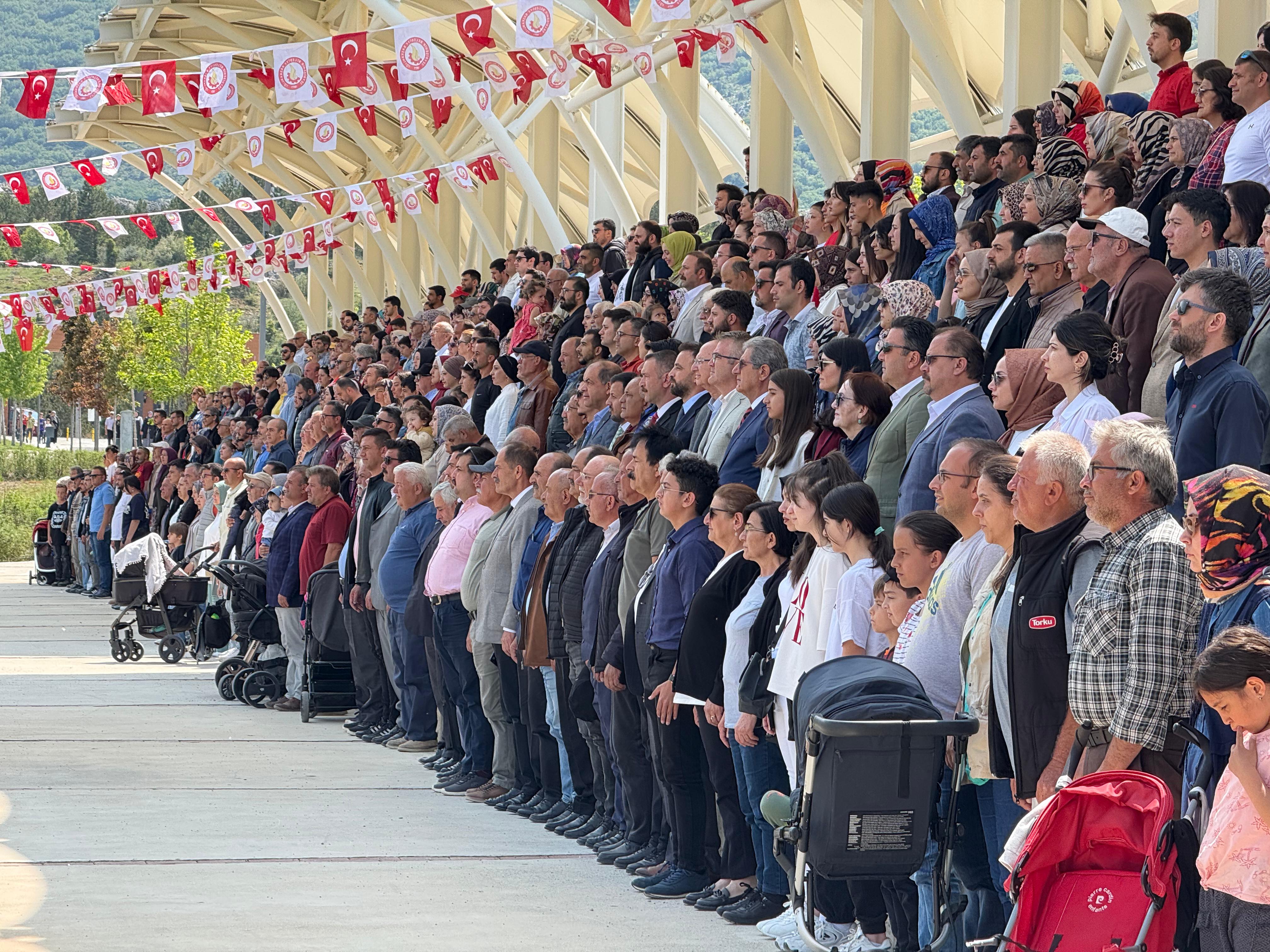 19 Mayıs Coşkusu Seydişehir'de Geniş Katılımla Kutlanıyor.