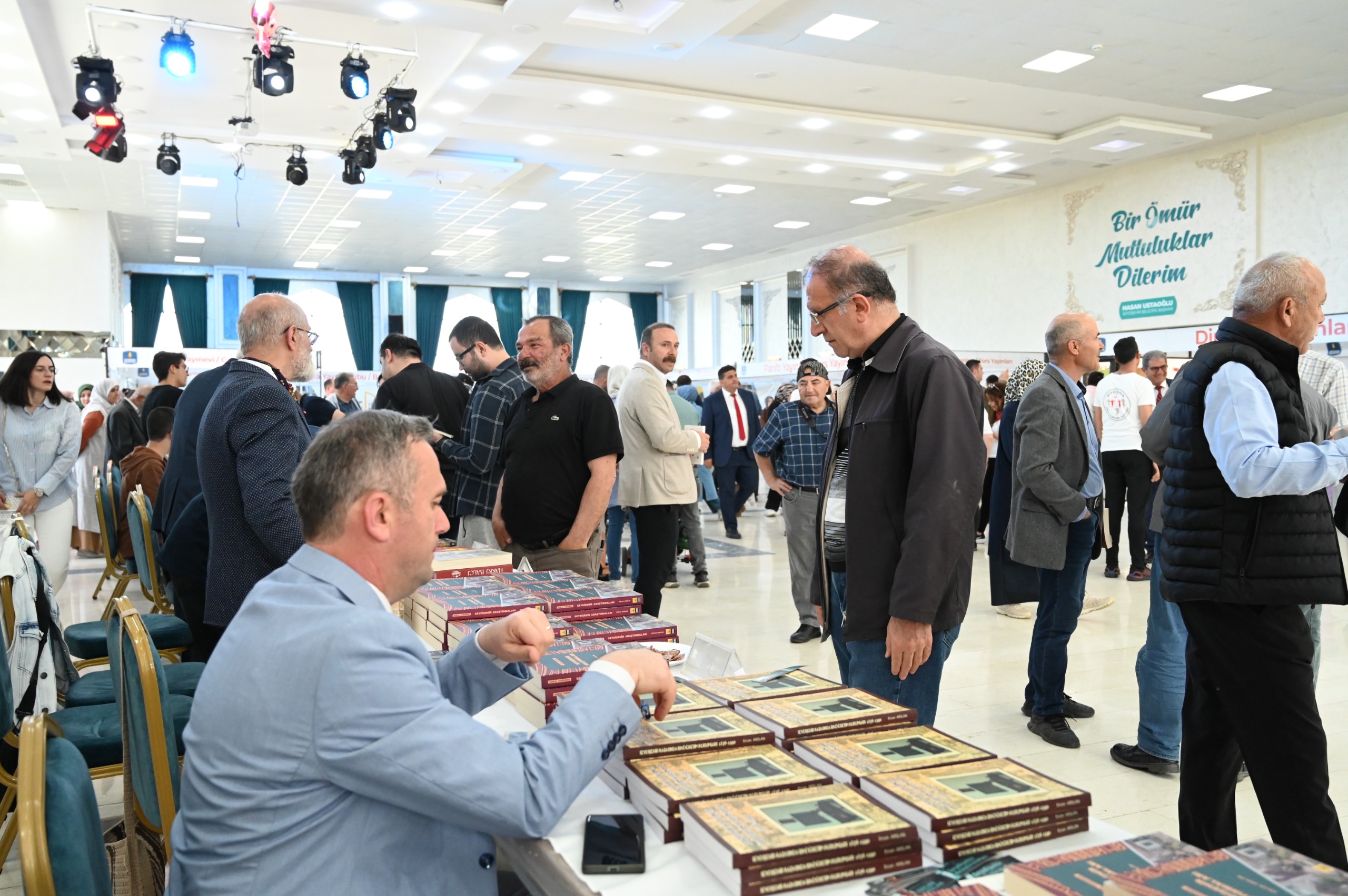 SEYDİŞEHİR 5.KİTAP GÜNLERİ AÇILDI